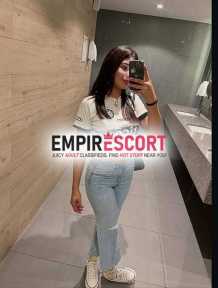 daniela muy bella estoy por lince
