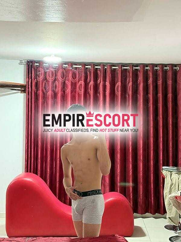 hola me llamo alex vergon🍆 lechero💦 de ricas nalgas🍑🥵