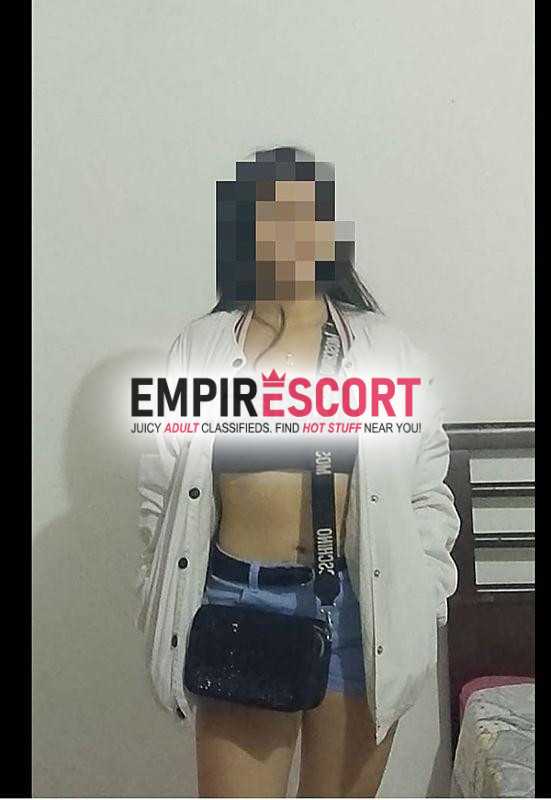 aisha linda señorita blanquita flaca y simpática ☺️