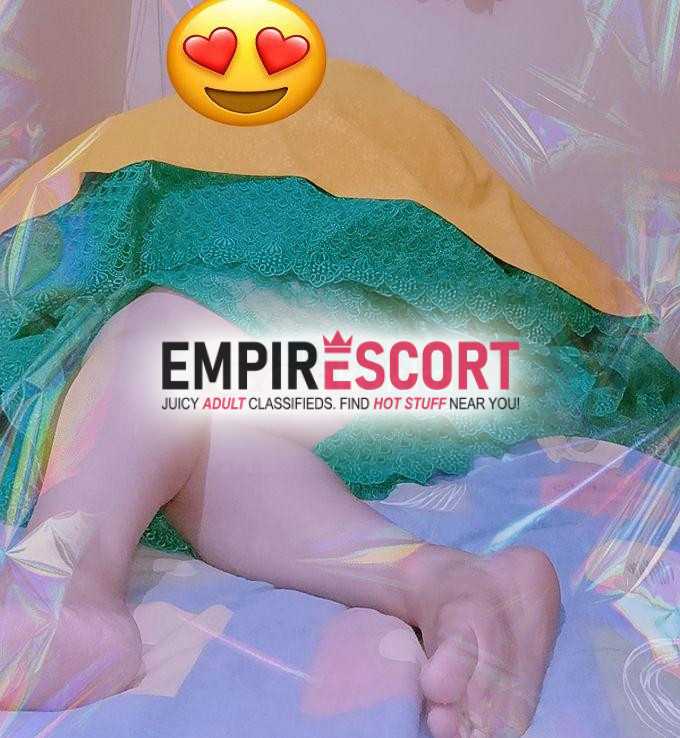 tu cholita mamona 😋darlin lista para que me levantes mi pollera 👌💋