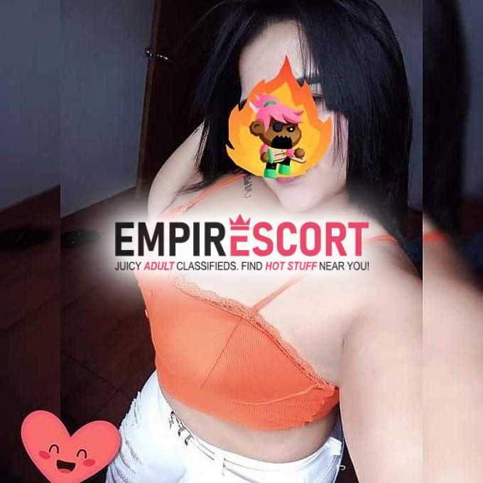 hola mis amores soy carolina linda colombiana recien llegada para complacerle todos sus caprichos
