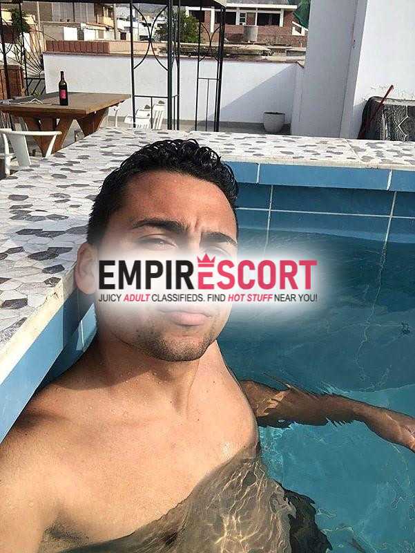 chico venezolano ganas de complacerte en cama