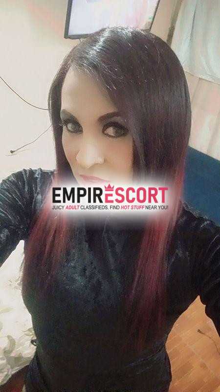 chica. recien. yegadita complaciente en todo