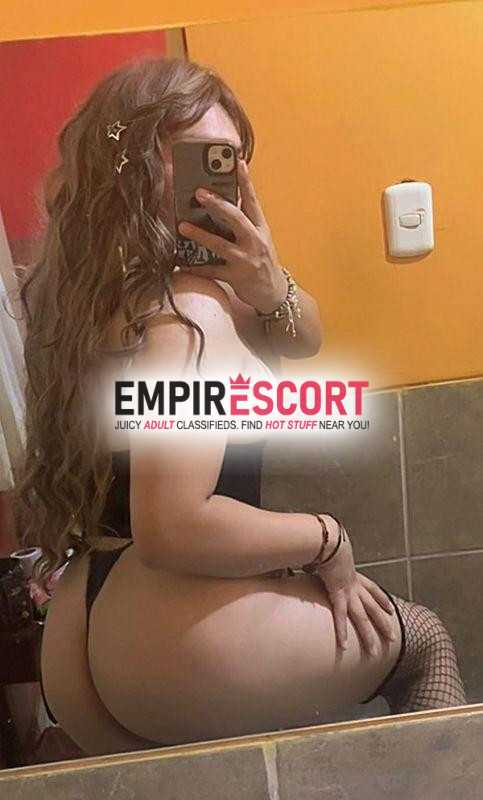 sexy luciana perrita muy femenina y delicada
con boquita muy
juguetona y colita
suave y estrecha que te sacarÁ toda leche.
