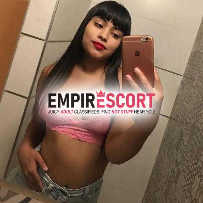 oral vaginal y desnudita por completo 🥵ardiente en camita bebe