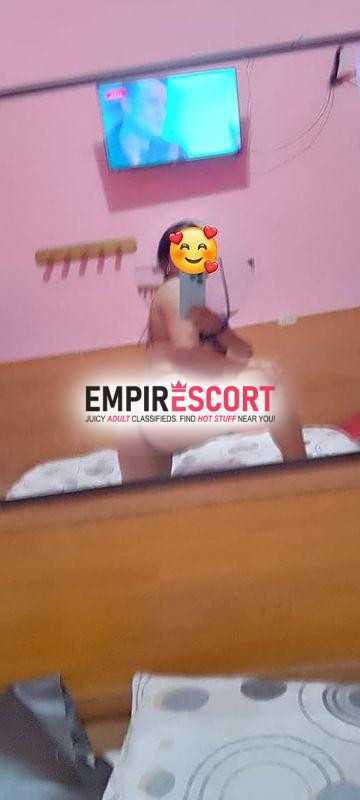 hola mis amores soy tu encantadora gatita tengo deliciosa colita corazón para q disfrutes amor ❤️❤️❤️❤️