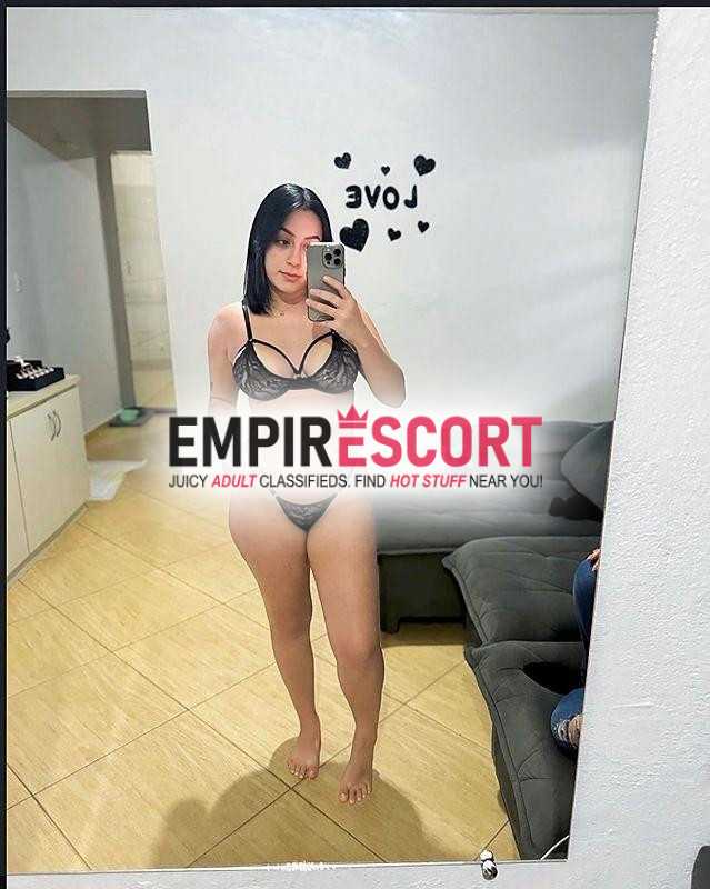 esperando por ti para que me comas completita😈