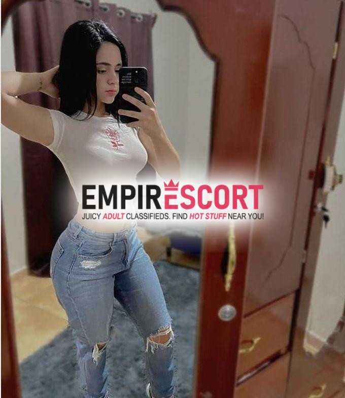 cacciana dulce seÑorita de bonito cuerpo cinturita pequeÑa