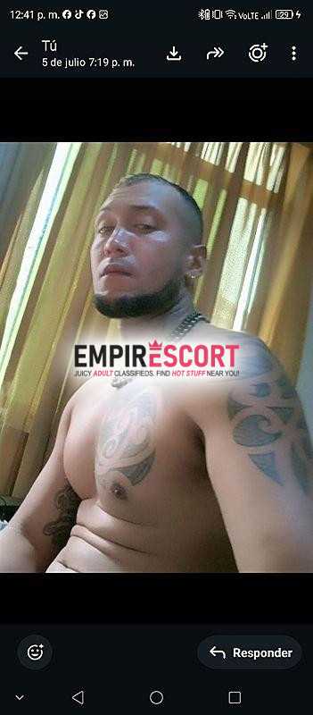 colombiano 100activo vergo
23. cm. de estatura 197 y de calzado 46