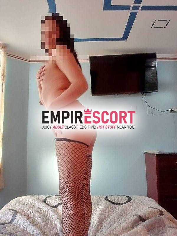 ven y derramame.tu lechecitha🥛
tengo 18 añitos 💦🍆
tu pequeña sexy 
complaciente