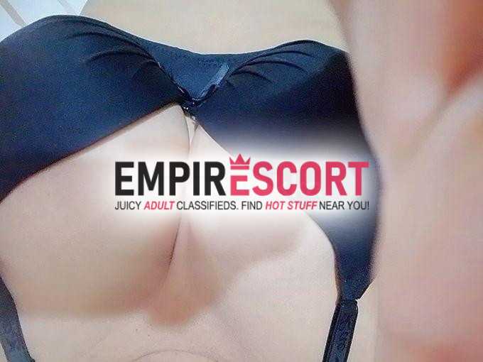 hola bb soy mía cuento habitación incluida 😈 servicio completo amores 🤤😜 llámame y pasamos riko