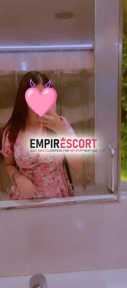 pareja joven busca single solvente para cuckold trío o voyeu