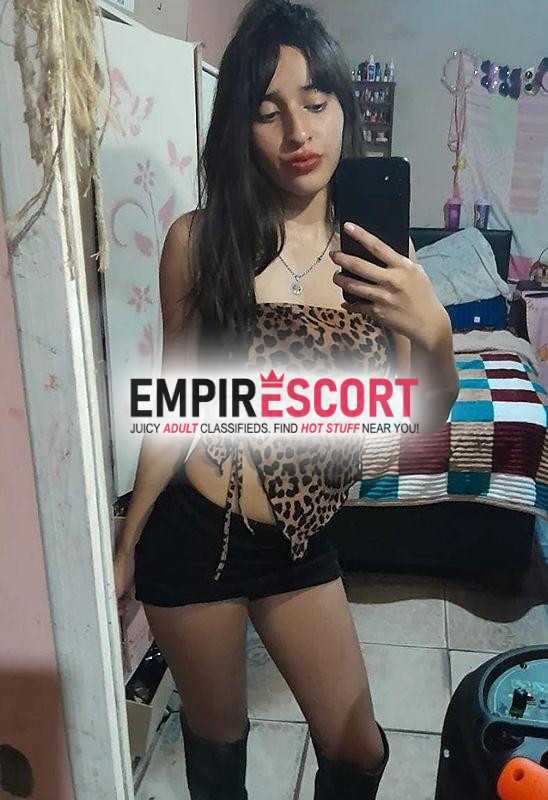 lista para hacer las ricas poses y darte todo de mí me tomo tu leche fotos reales mi amor