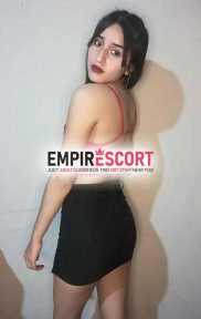 lista para hacer las ricas poses y darte todo de mí me tomo tu leche fotos reales mi amor