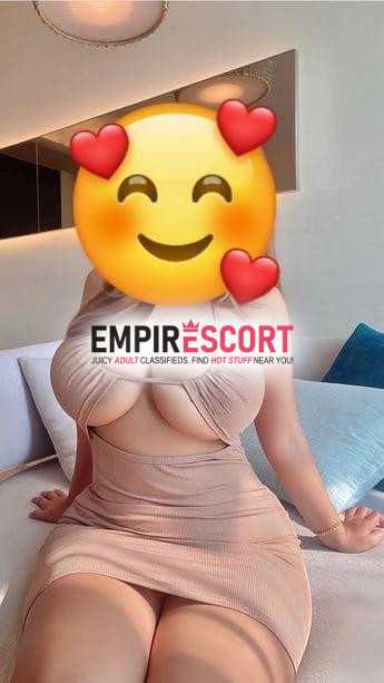 karolina y soy de belleza natural señorita experta en el arte placer
