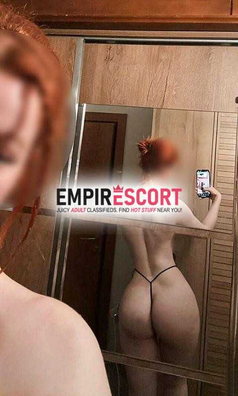 rose mujer hermosa anfitriona que brinda rico sexo.