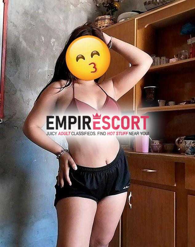 hola chicos si quieren peruana única ojito inicial y peruana de 20 años universitaria al whatsapp