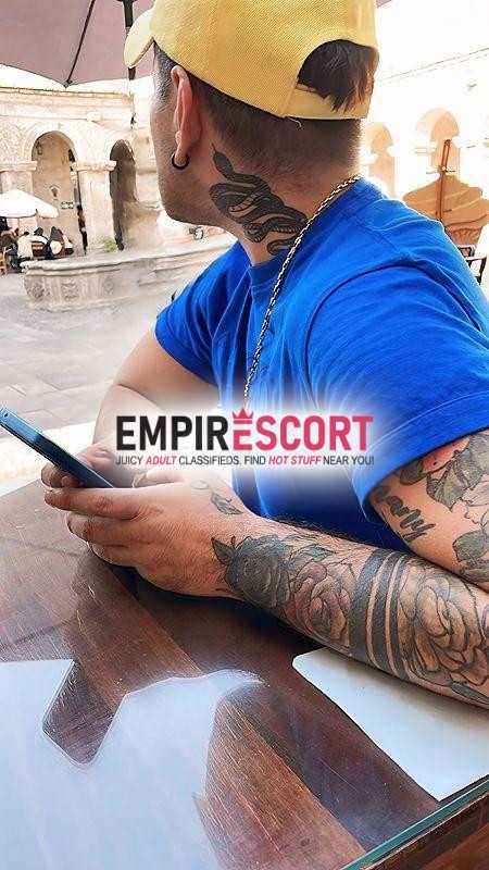 bruno tatuado blanco barba full morboso .