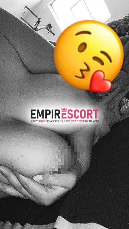 soy kata 18 añitos fotos reales mí servicio es de 100 el momento oral vaginal y poses todo paciencia.