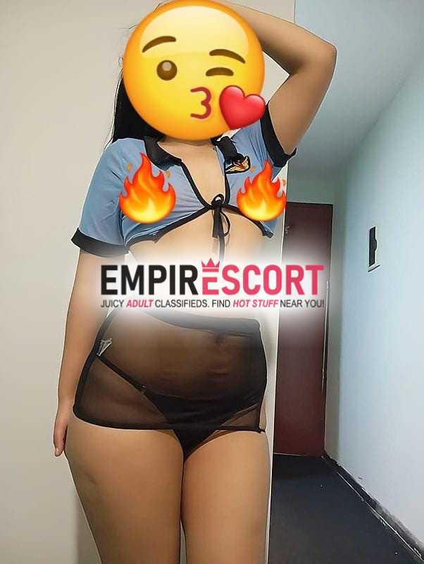 bella universitaria 23 años disponible