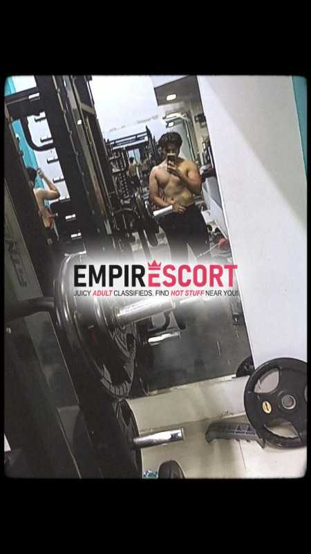 hombre caliente y fuerte