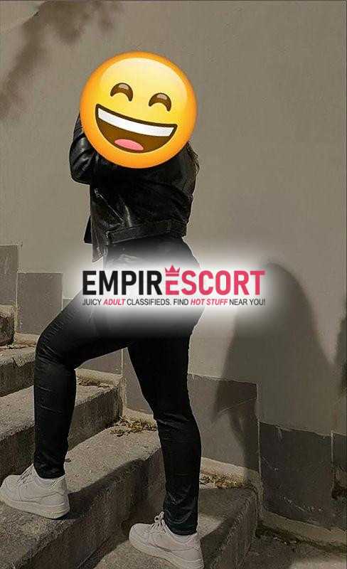 hola👋 soy joven estudiante visitando tu ciudad muy alegre