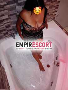 mia 😘 ❤️ real tetona porfavor ver mis fotos renovadas de casa reales 30 aÑos madurita dispuesta aserte oral natural 😋🍆