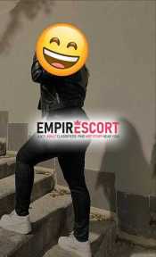 hola👋 soy joven estudiante visitando tu ciudad muy alegre