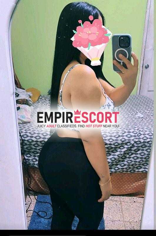 jovencita 😈🍑 arrechita y caliente esperándote para pasar momento placentero🥵