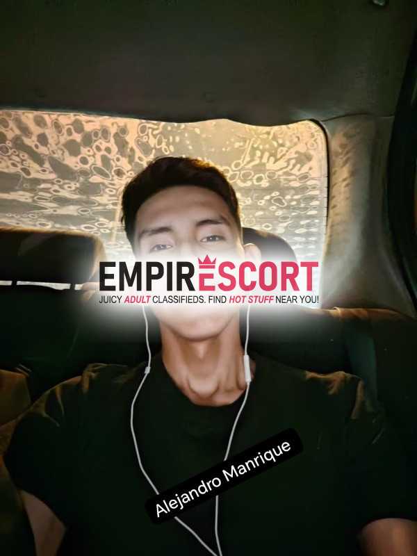 hola soy alejandro 20 años delgado lampiño natural tez claria 1.64 50 kilos

doy trato de pareja besos caricias todas las poses que quieras todo calma

todo discreción

cumplo fetiches fantacia juego de roles

buen trato higiene
926355892 alejandro

soy de surco sjm no cuento sitio me movilizo taxi ida y vuelta costo extra tu zona