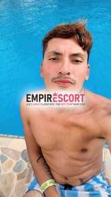 zamir 28 años varonil macho tatuado versátil