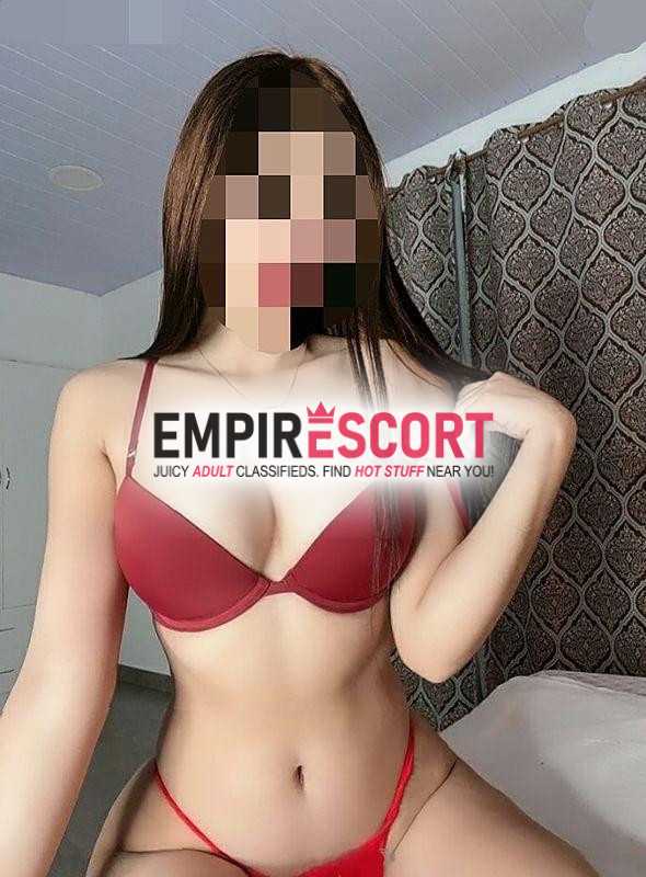 kaitlyn peruana anfitriona nueva en el ambiente