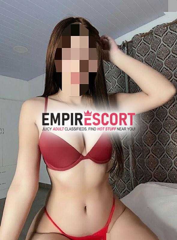kaitlyn peruana anfitriona nueva en el ambiente