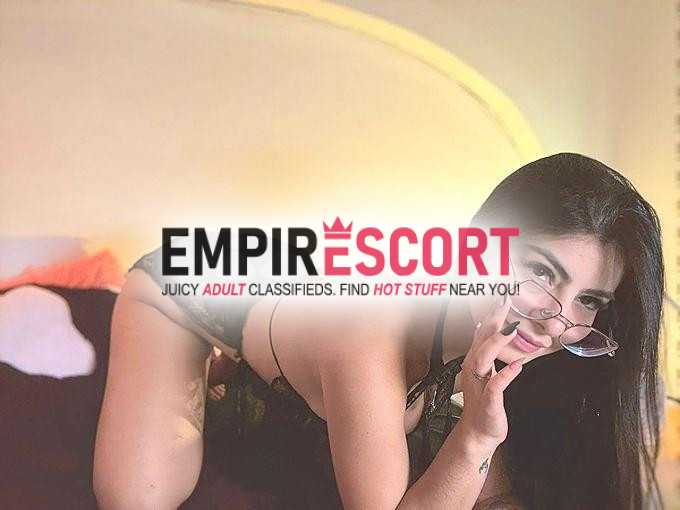 hora amor soy sabrina linda chica complaciente recién llegada tu ciudad para complacerte amor