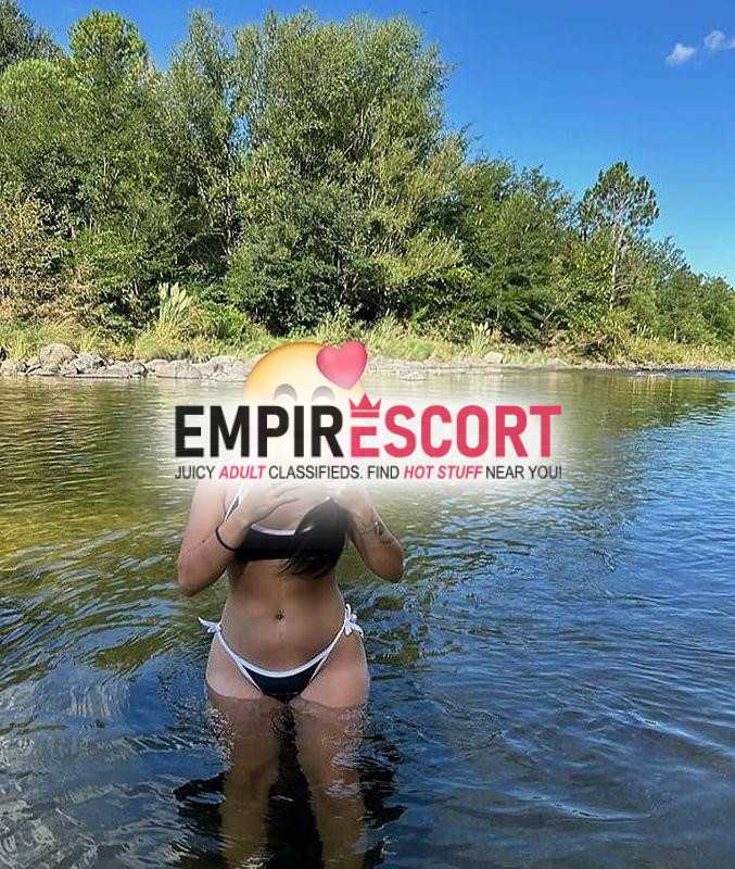 😈🥰hermosa señorita  de bello cuerpo 😍