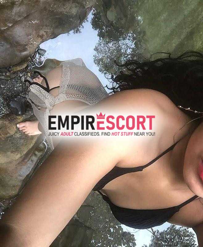 😈🥰hermosa señorita  de bello cuerpo 😍