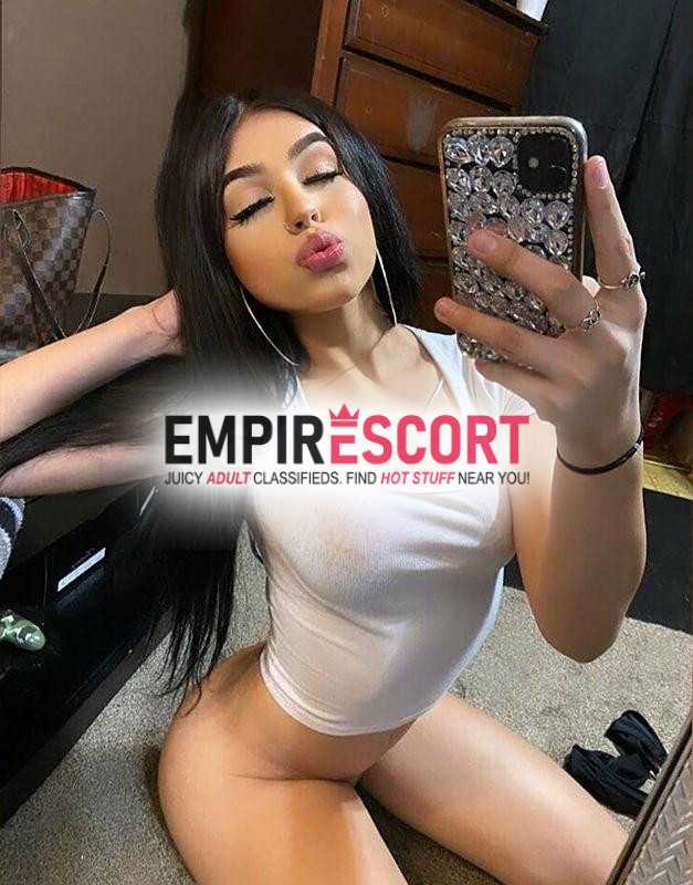 🐰😜conejita universitaria nueva de paso no te pierdas peladita muy estrecha anal como te gusta soy tu amante ideal 💫💜