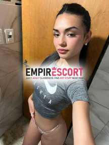 hola bb soy andrea como te gusta papi rica diliciosa flaca rico linda y sexy jovencita y senos ricos culo grande rico mor.