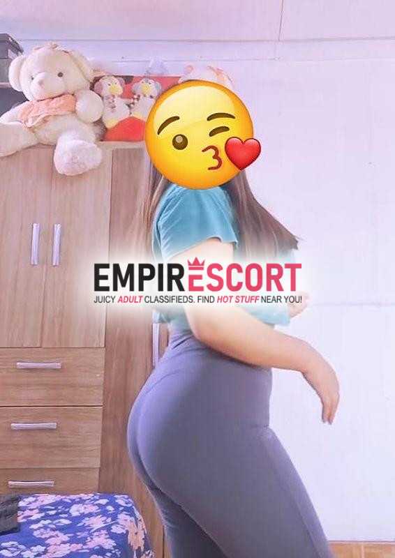 🌹🇵🇪🌹hola estoy dando mis caricias soy huarazina me llamo emely universitaria real de 20 años ojito🌹🇵🇪🌹 única peruanita🌹🇵🇪🌹