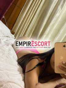 andreina te invito que me conozcas y que puedas disfrutar de mi sensualidad y mi elegancia